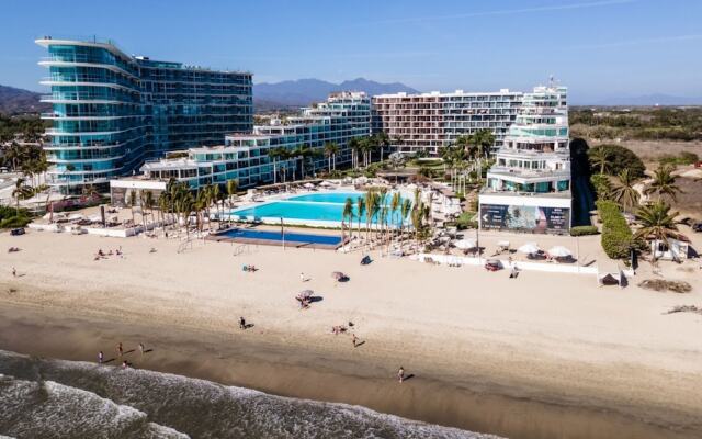 Condo Aria Ocean 306