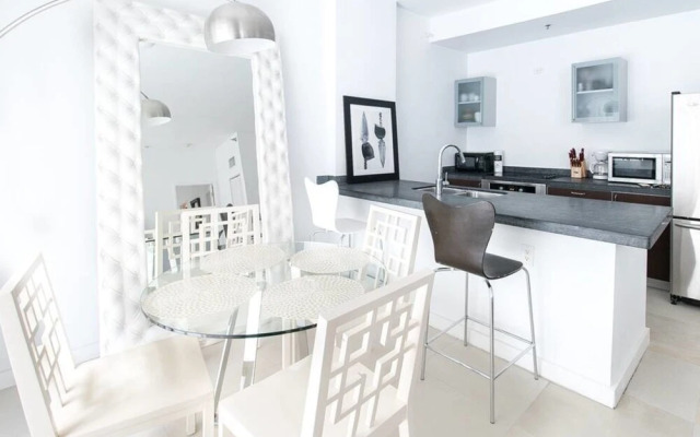 Sage on Ocean Drive Apartments