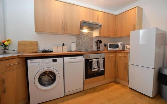 Town View Apartment