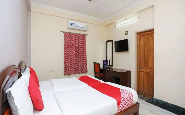 OYO 3286 near Kalinga Hospital