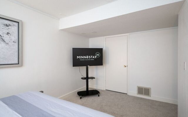 Linden Hills Retreat