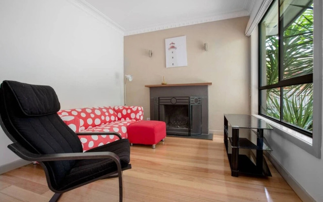 Spacious 3bedrooms big House@mitcham