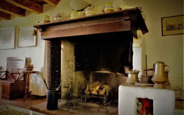 Whole Cottage In The Old Winery