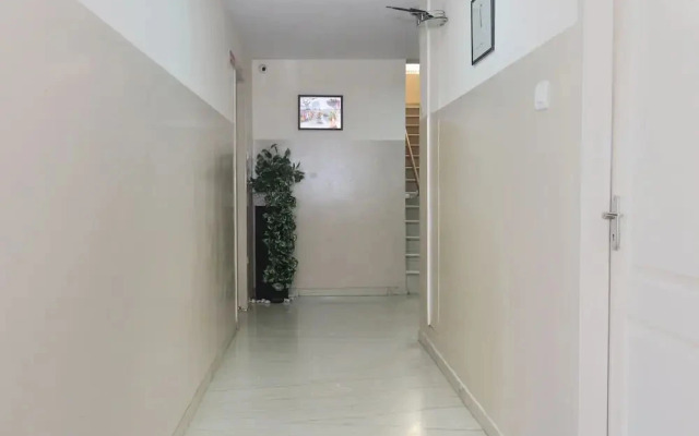 OYO Apartments Maharaja Signal