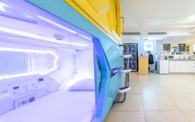 Capsule Inn