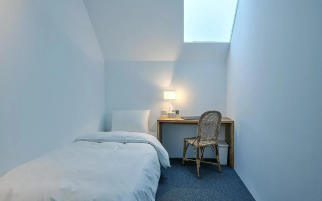 Star Hostel Taichung Parklane