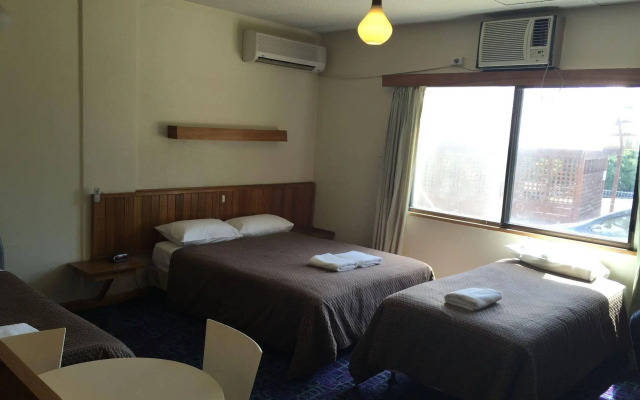 Tollgate Motel