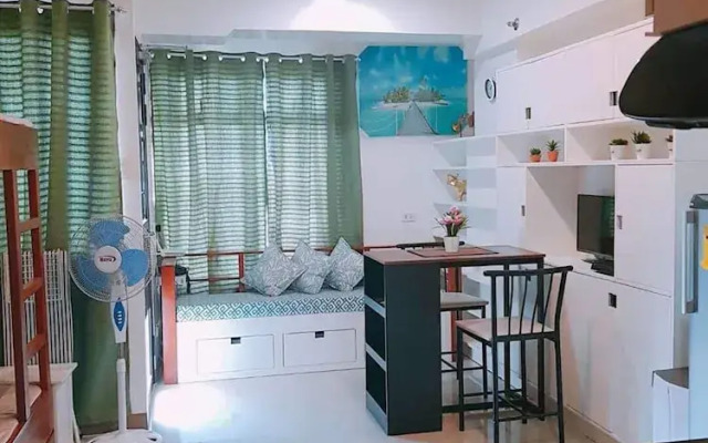 21 Flr Highrise And Seaview Near Ayala