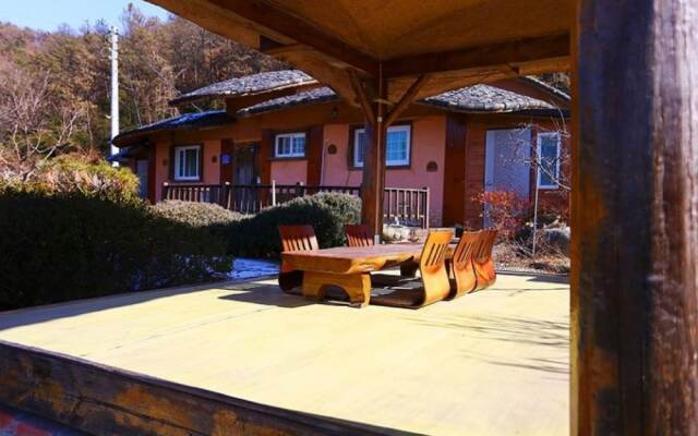 Damyang Songjukheon Pension