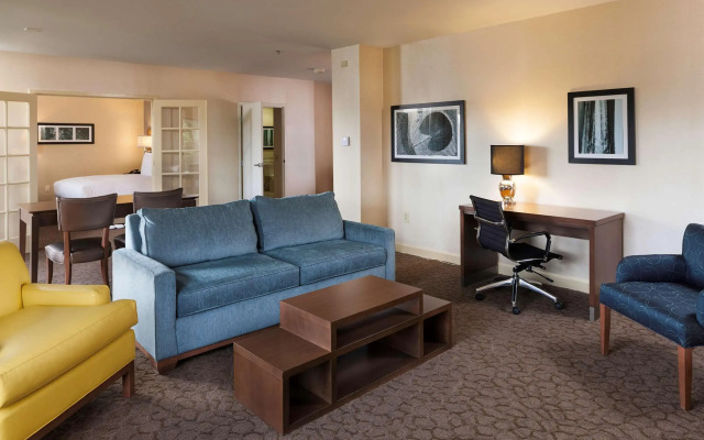 DoubleTree by Hilton Williamsburg