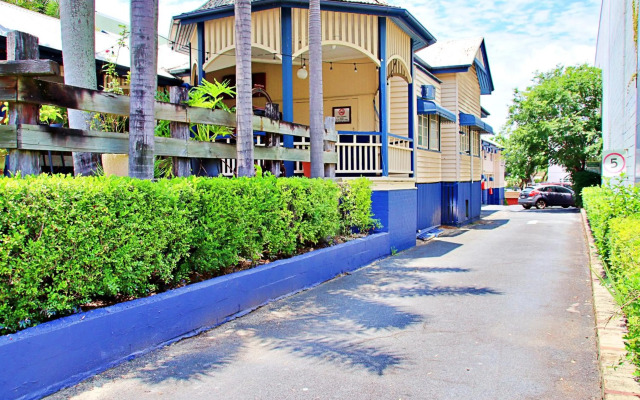 Brisbane Manor Hotel