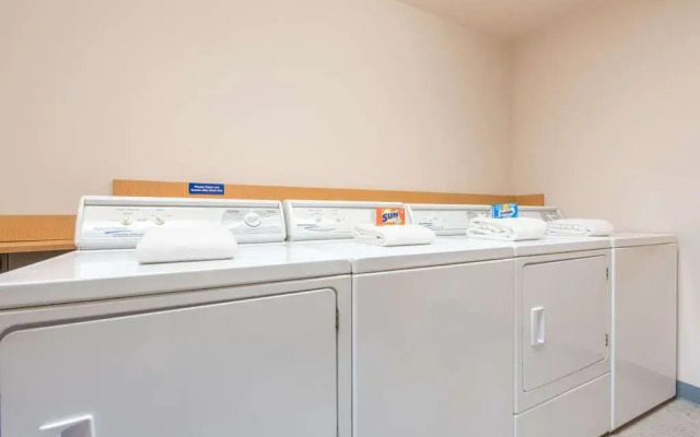 Microtel Inn & Suites By Wyndham Altus
