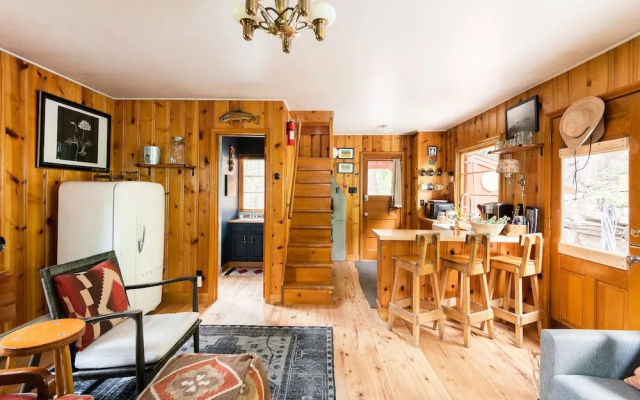 11373 Church - 1 Br Cabin