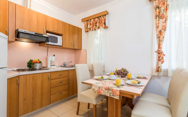 Mihaela 2 Rab in Rab