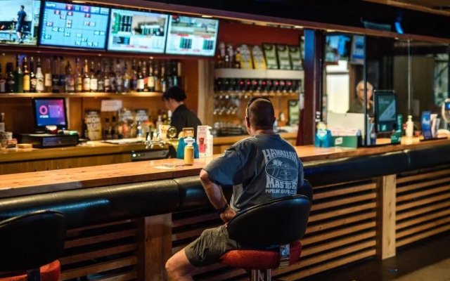 Top of the Town Hotel Motel