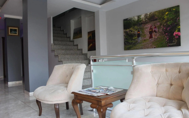 Nur Hotel