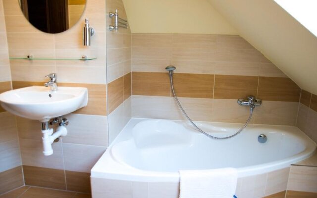 Penzion - Restaurace Na Mýtě