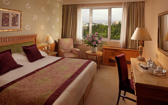 Divani Caravel Hotel