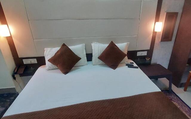 Hotel Heera Palace