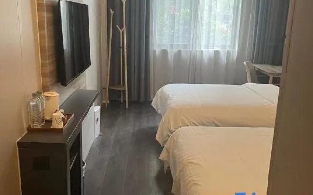 HanTing Premium Hotel (Nanjing Xianlin University City Wencheng Road)