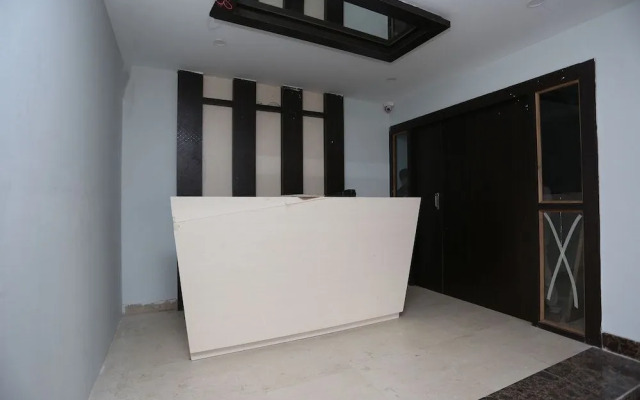 OYO Flagship 24789 Sidharth Residency