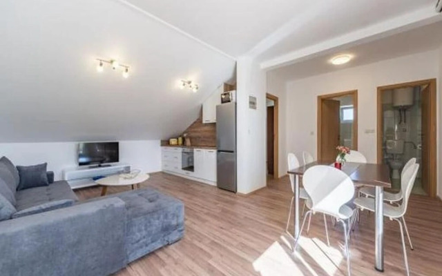 Apartment Luna Near the Beach