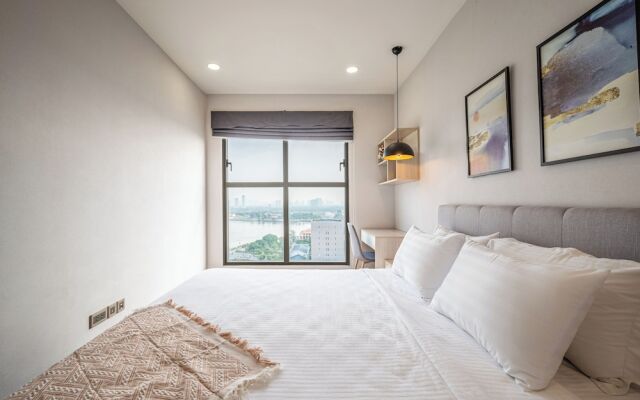 Vera Apartments - Saigon Royal Residence