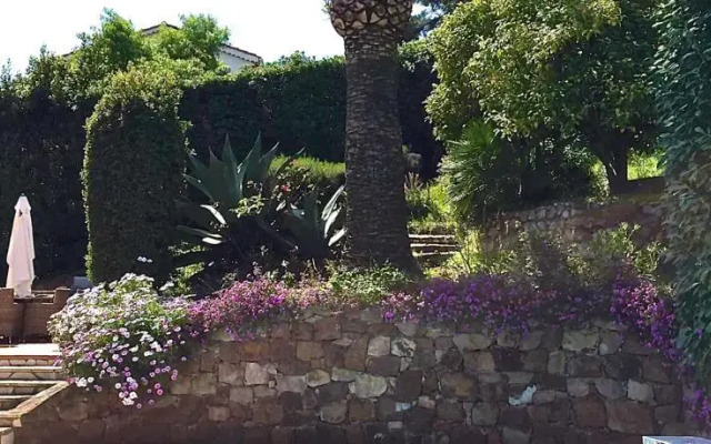 Villa Bougainvillea