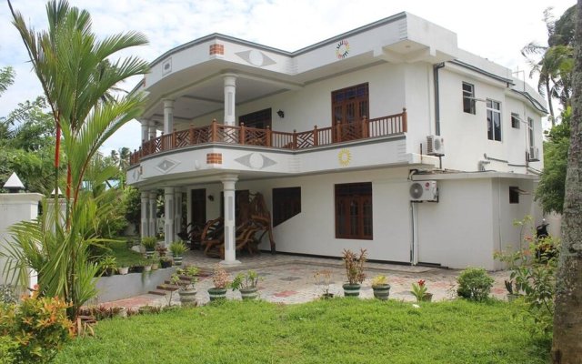 Privet Villa Lion Place in Waligama has 10 Beds Rooms With one Family Rooms