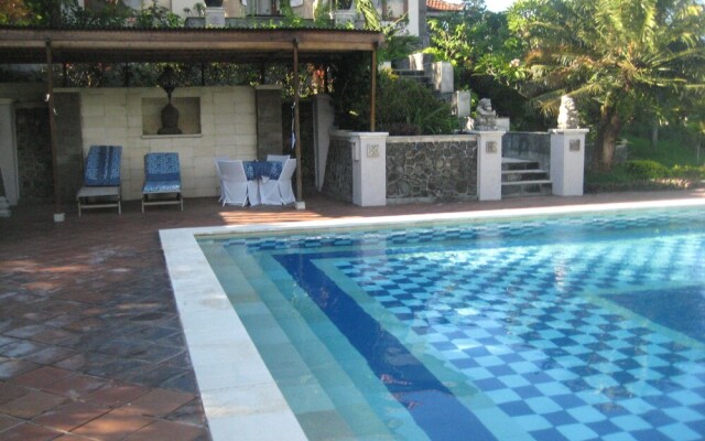 Lovina Villa Resort Puri Bulan