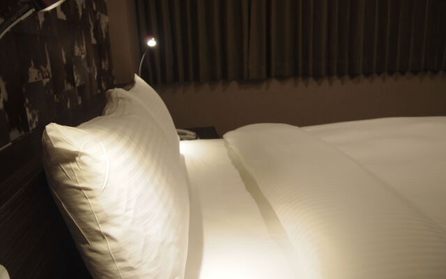 Fairytale YiSu Hot Spring Hotel