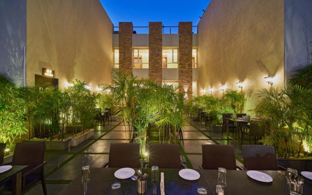 Hotel Shlok (Pure Veg), Kolhapur