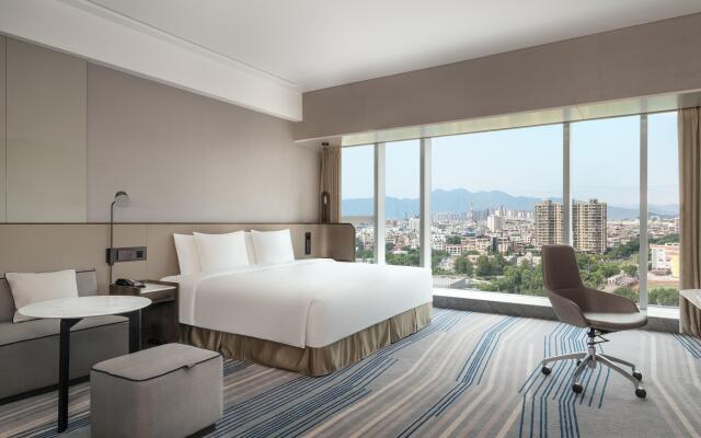 Holiday Inn Chongqing Guanyinqiao, an IHG Hotel