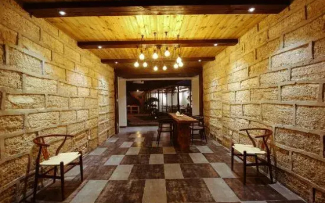 Congqianman Hostel