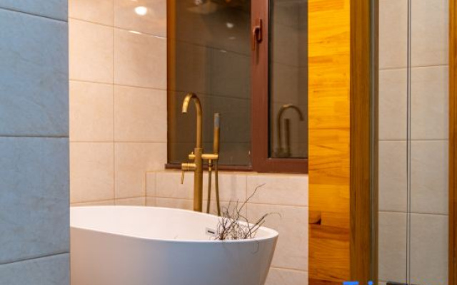 Wanwu Xishe Light Luxury Homestay – Bathroom – Gannan
