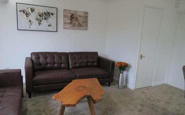 Remarkable and Perfect 3 Bed House in Nottingham