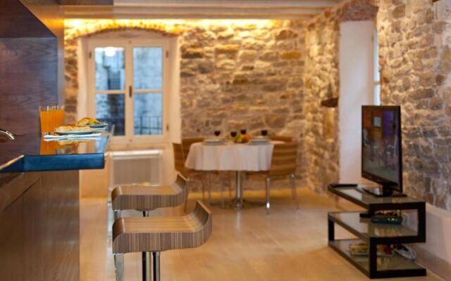 Luxury San Giovanni Apartment 2