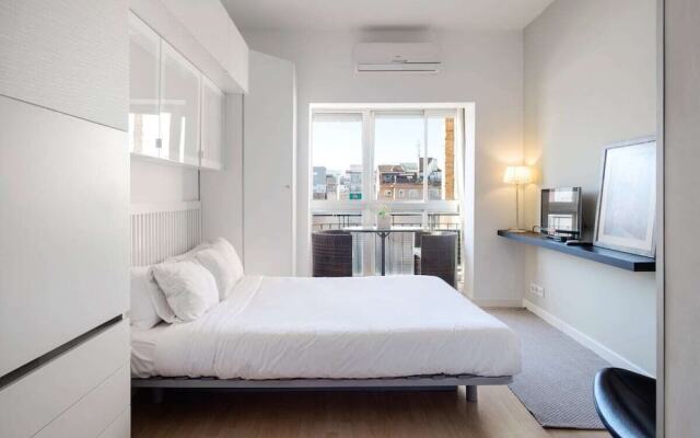 Modern Studio,sleeps3,10min Sagrada Familia Temple