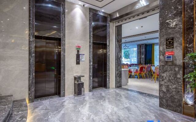 prosperous horse hotel