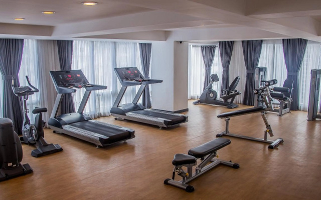 Y2 Residence Hotel