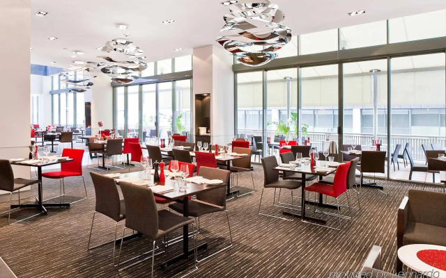 Amora Hotel Brisbane