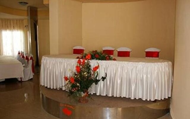 Hotel Corola