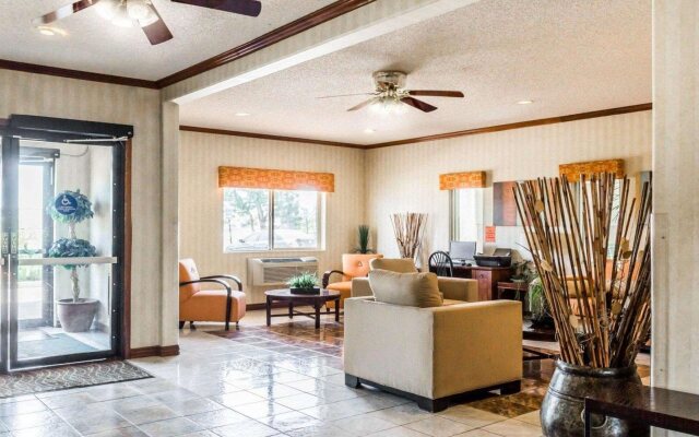 Quality Inn Denver Northeast Brighton