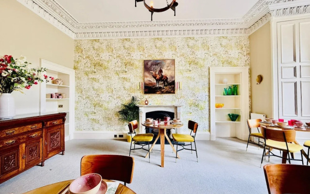 Scot Townhouse