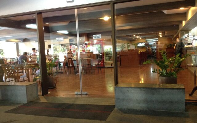 Watana Hotel