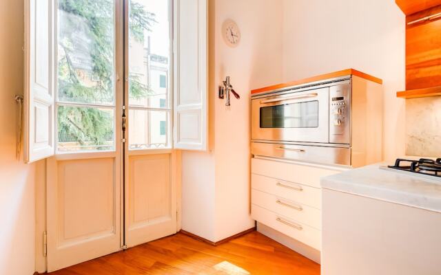 Luxury apartment in the center of Rome