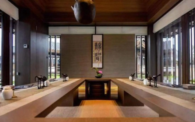 Longmen Wuzhou Hotel