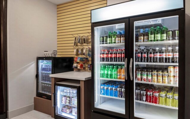 Holiday Inn Express & Suites Madison by IHG