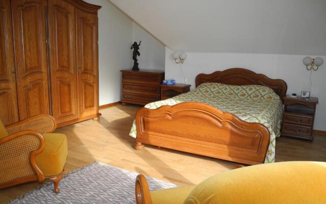 Au Pied du Chateau
