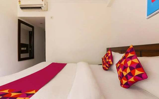 Oyo 32589 Sky Hotel